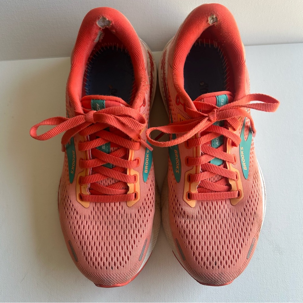 Brooks Women's Adrenaline GTS 22 Coral Pink Running Gym Active Workout Shoes 6.5 - Picture 4 of 9